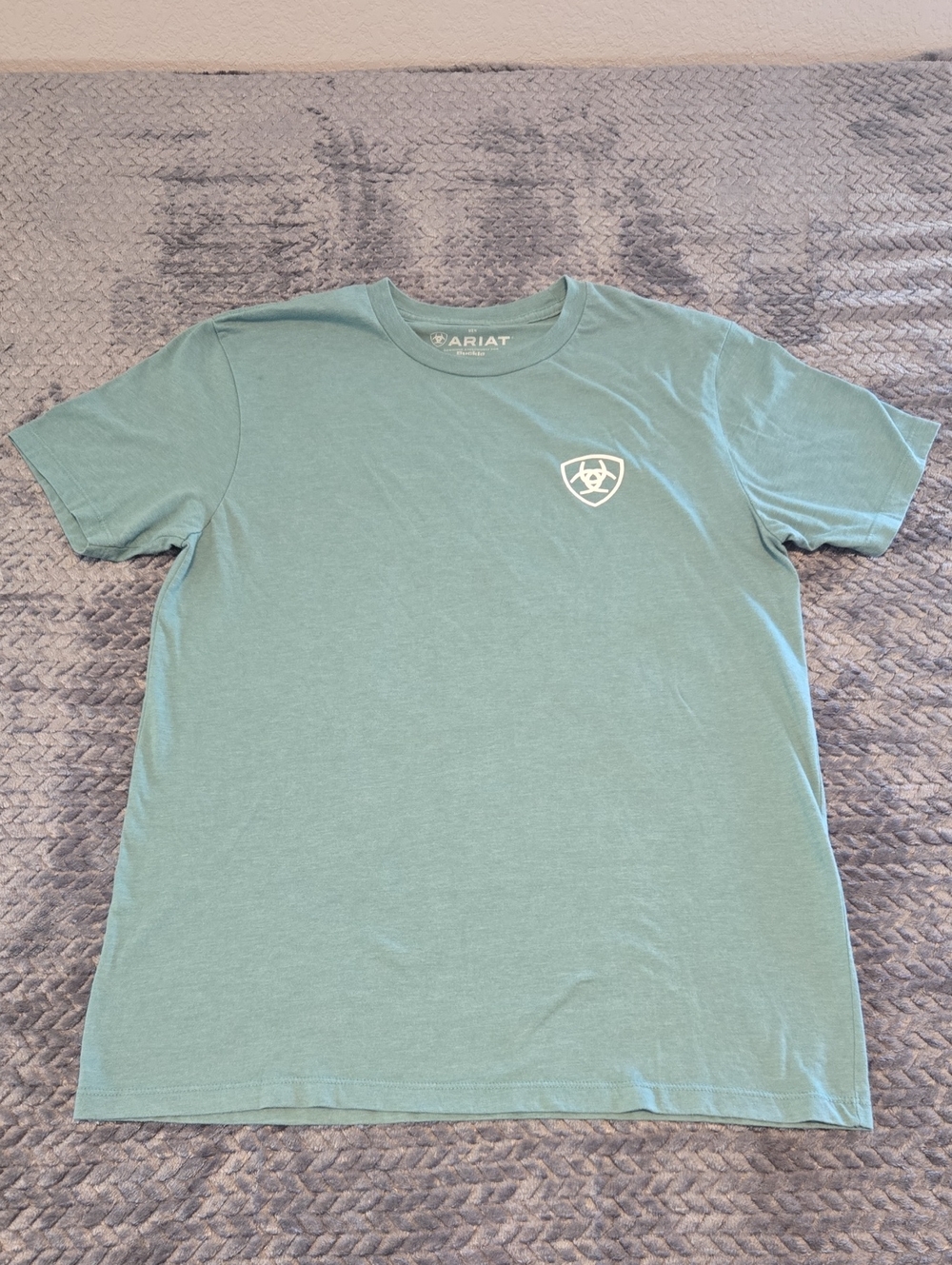 Ariat Men’s Short Sleeve Crew Tee in Seafoam
